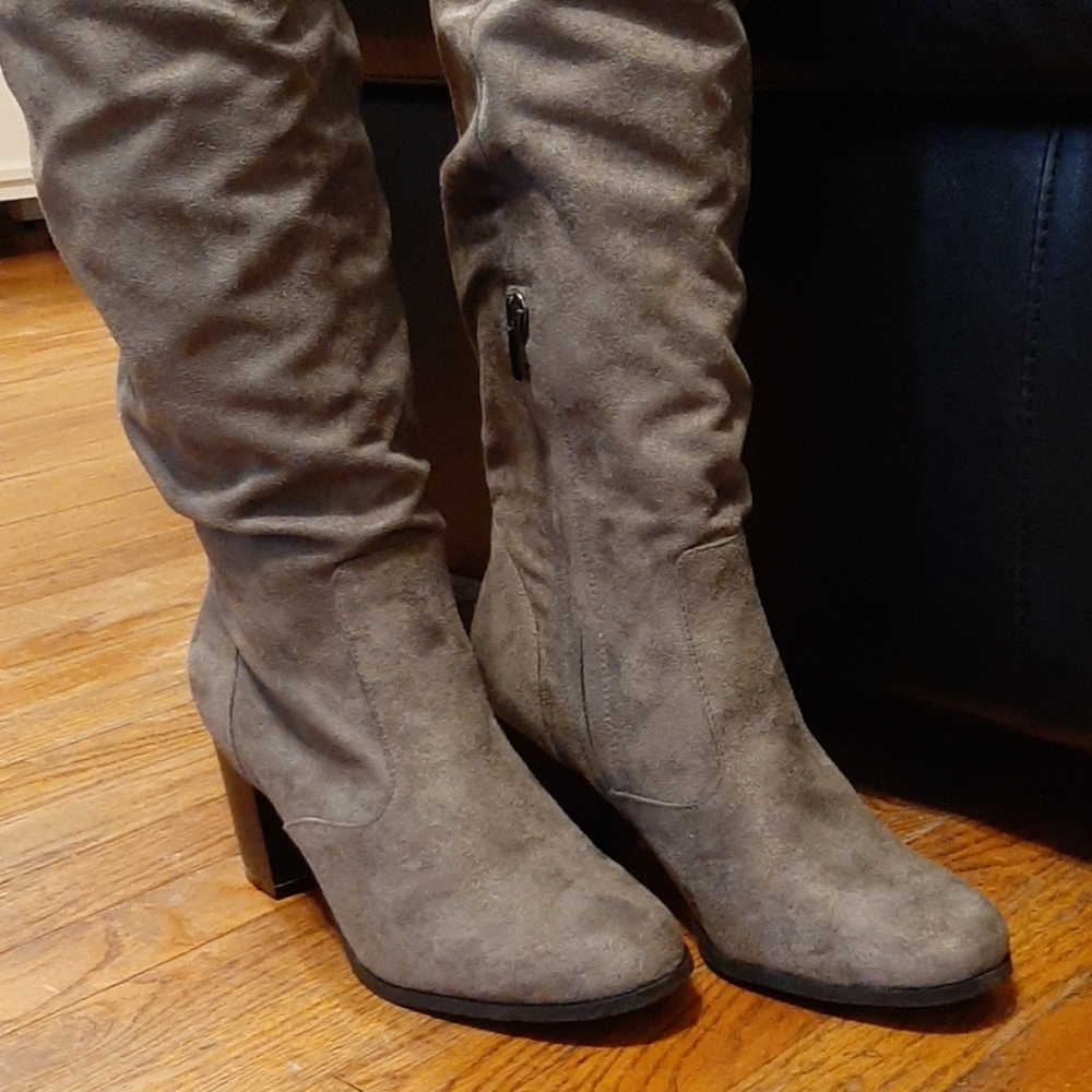Maurices Suede Knee High Gray Heeled Boots